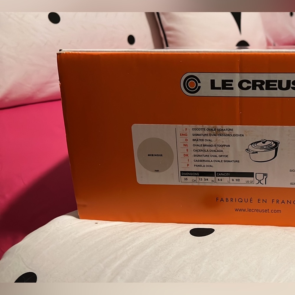 LeCreuset 9.5 Oval Cast Iron Dutch Oven